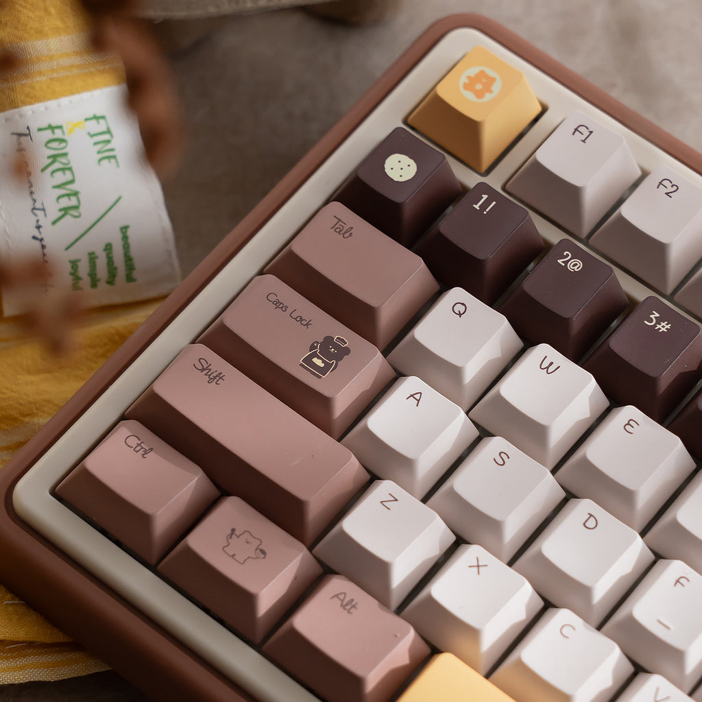 UR82 Butter Bear Brown Three-Mode Mechanical Keyboard