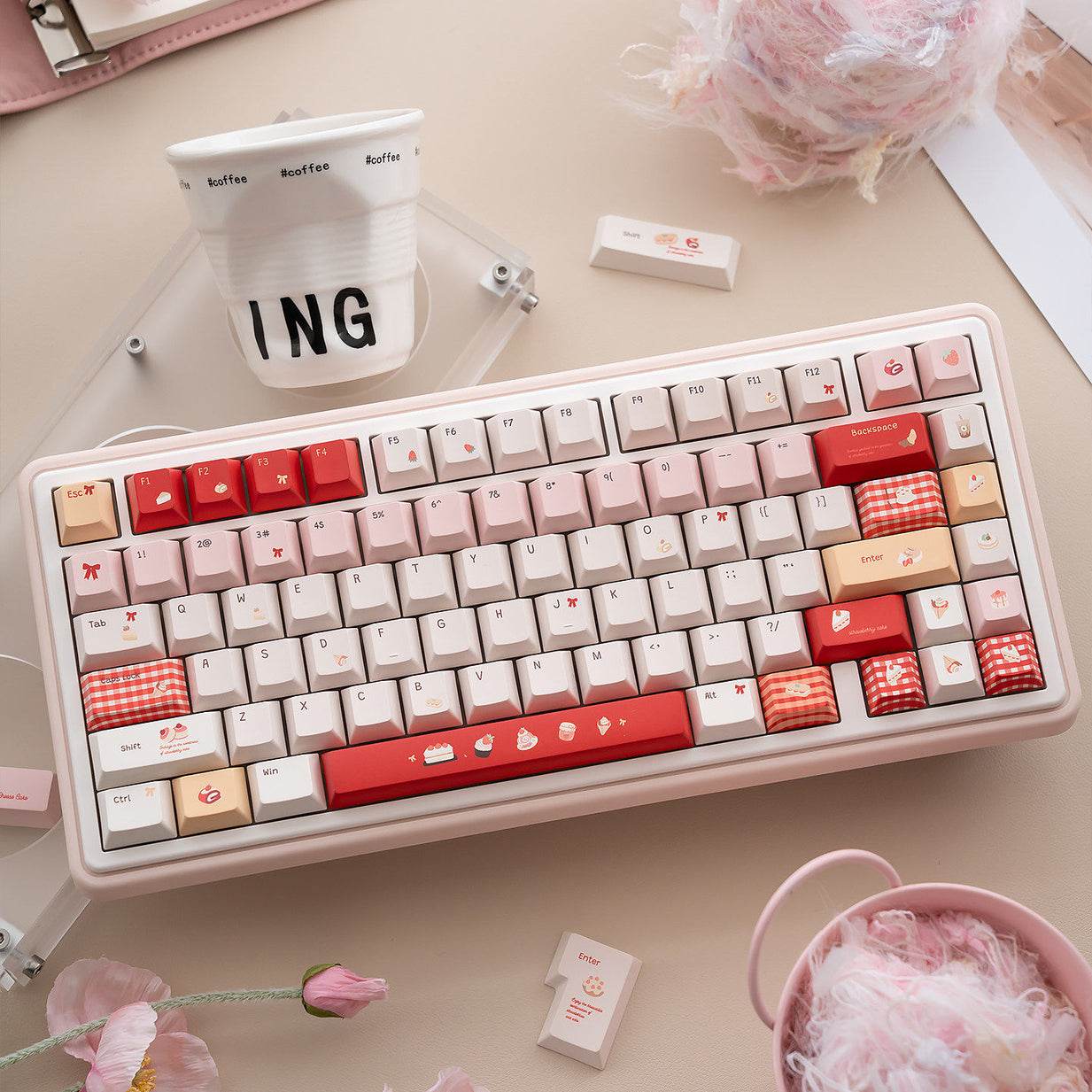 Urelab Strawberry Dessert Keycap Set