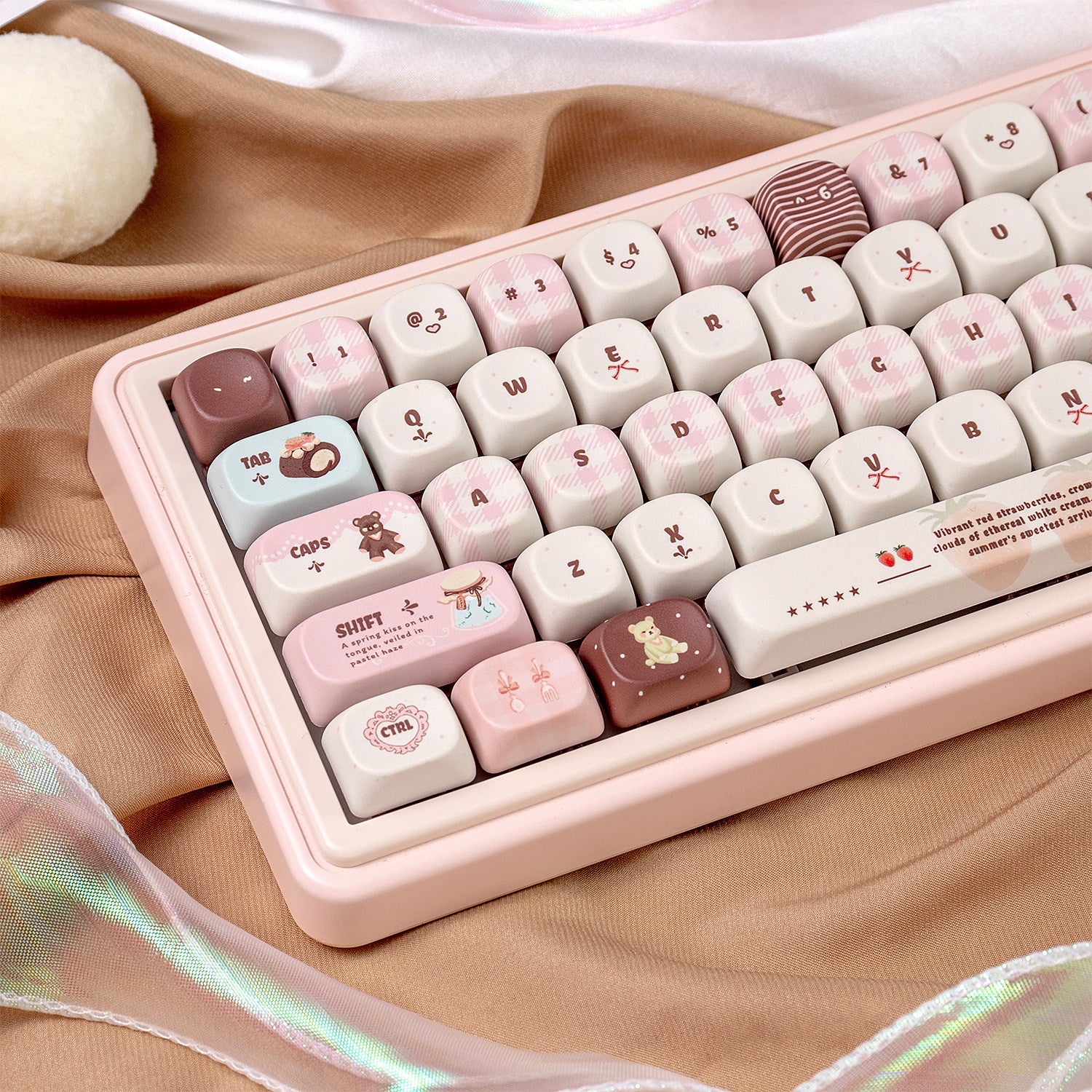 Urelab Silk Strawberry Keycap Set