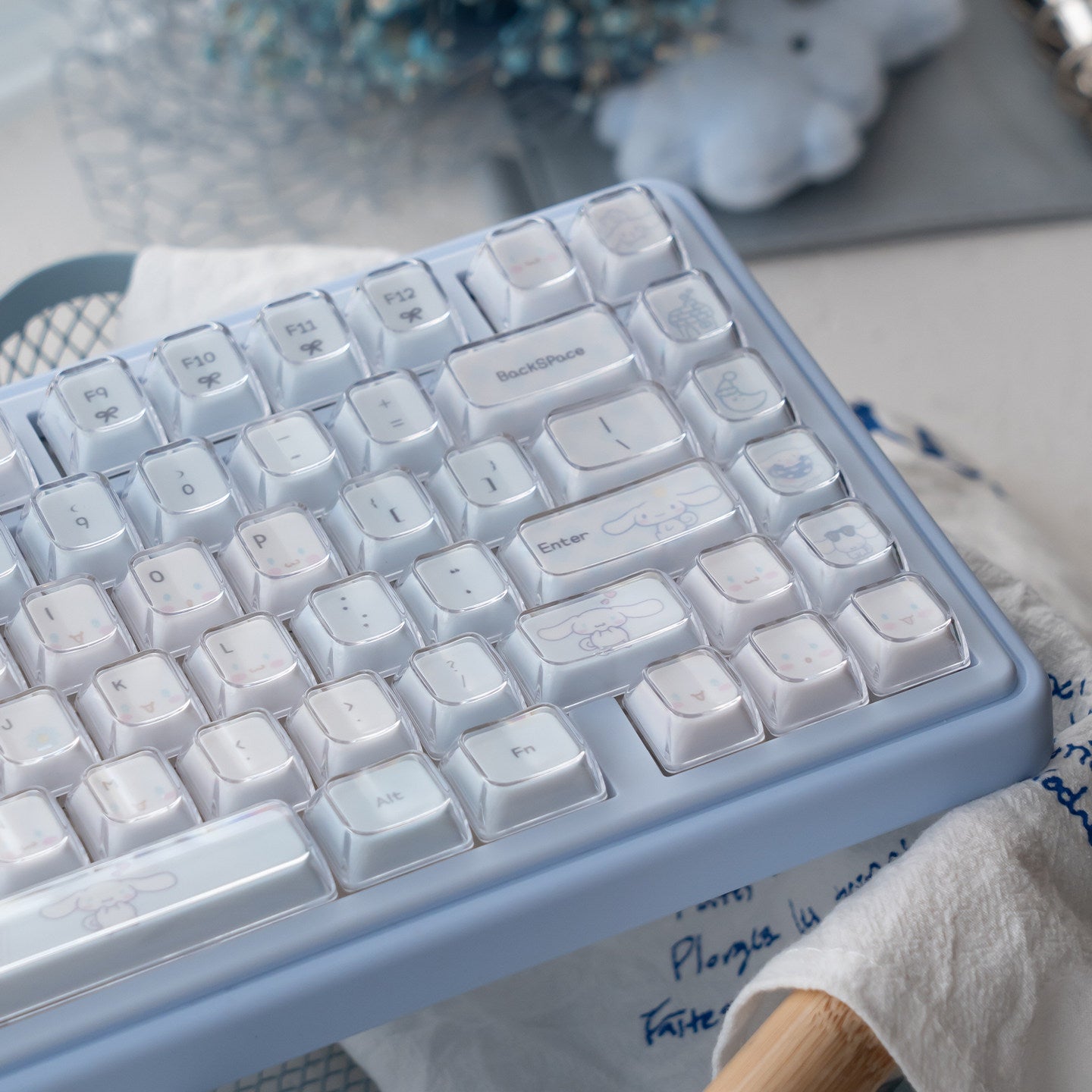 UR82 Cinnamoroll Crystal Jelly Mechanical Keyboard | KDA Profile PBT + PC Magnetic Switch