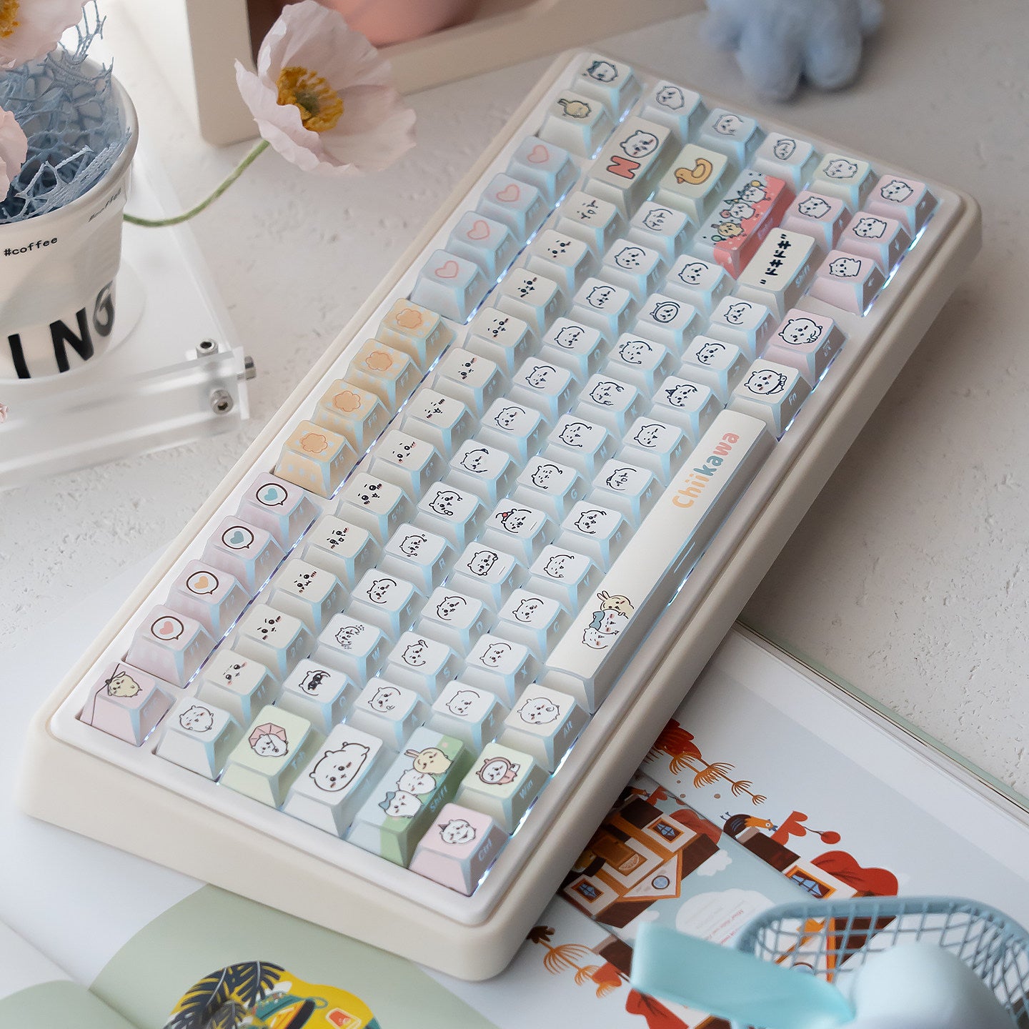 UR82 Chiikawa Mini Keyboard with Three Modes and Mechanical Switches