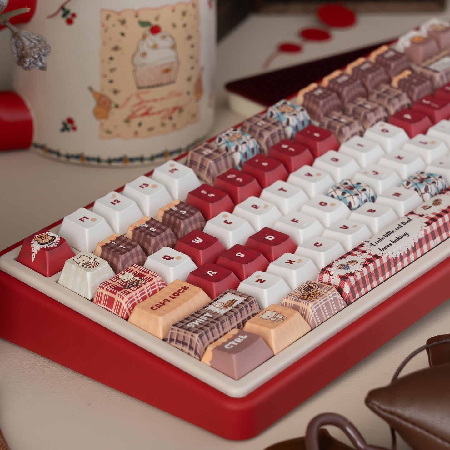 UR82 Baking Cat Red Three-Mode Mechanical Keyboard