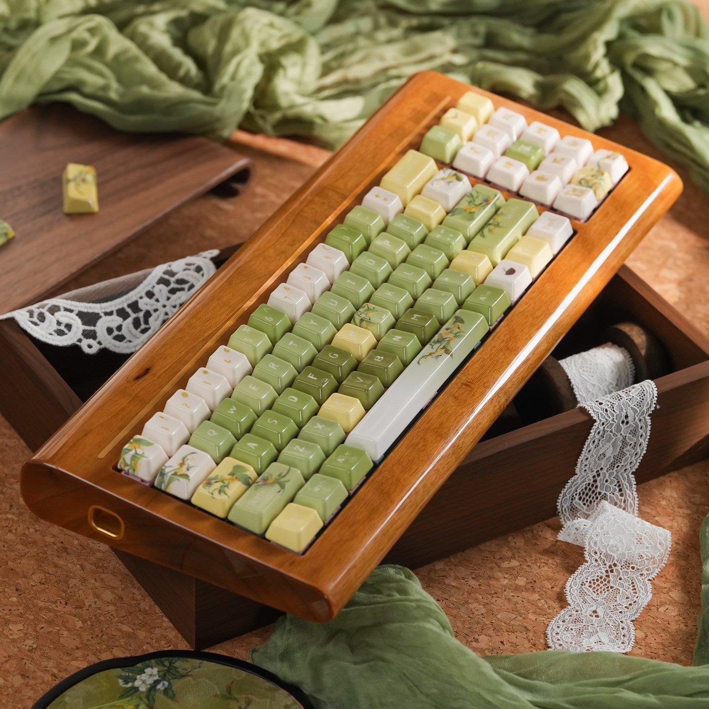 Jin Gui Longjing Ceramic Keycap Set | EdgeLit Cherry Profile PBT Keycaps