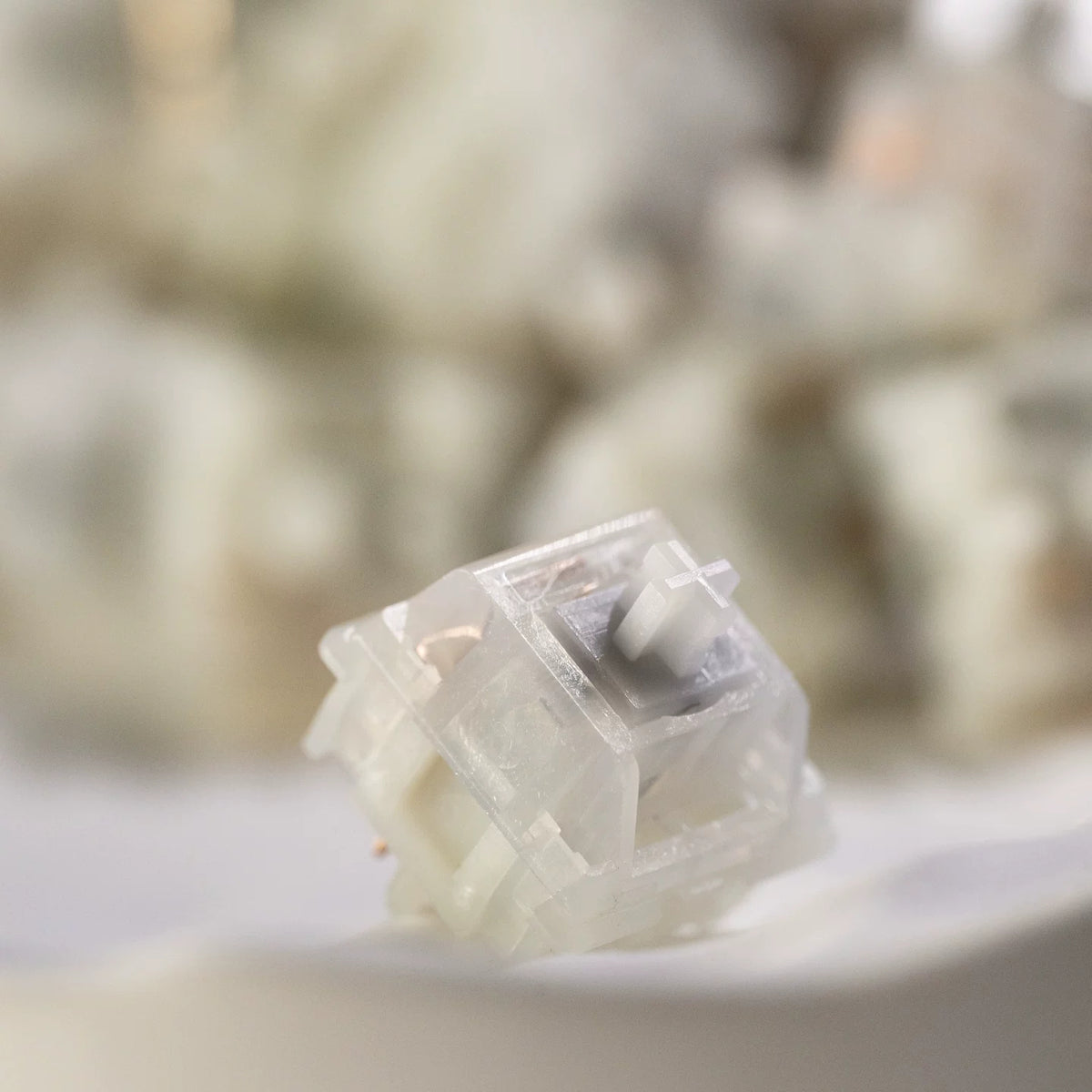 UreLab Coconut Milk Linear Keyboard Switches (35-Pack)