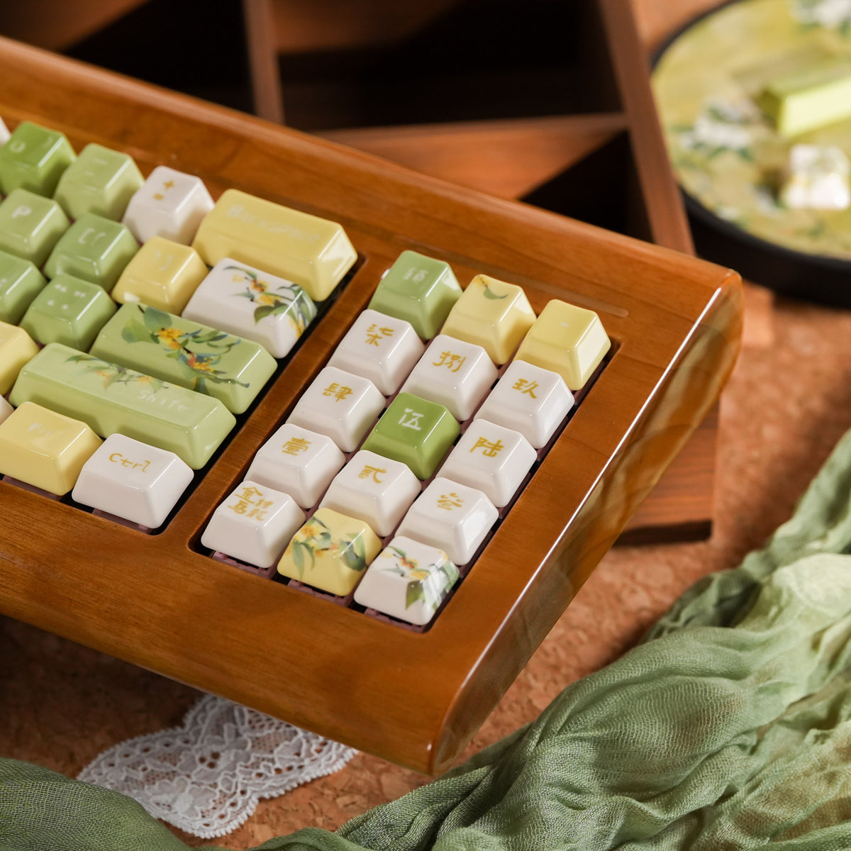 Jin Gui Longjing Ceramic Keycap Set | EdgeLit Cherry Profile PBT Keycaps