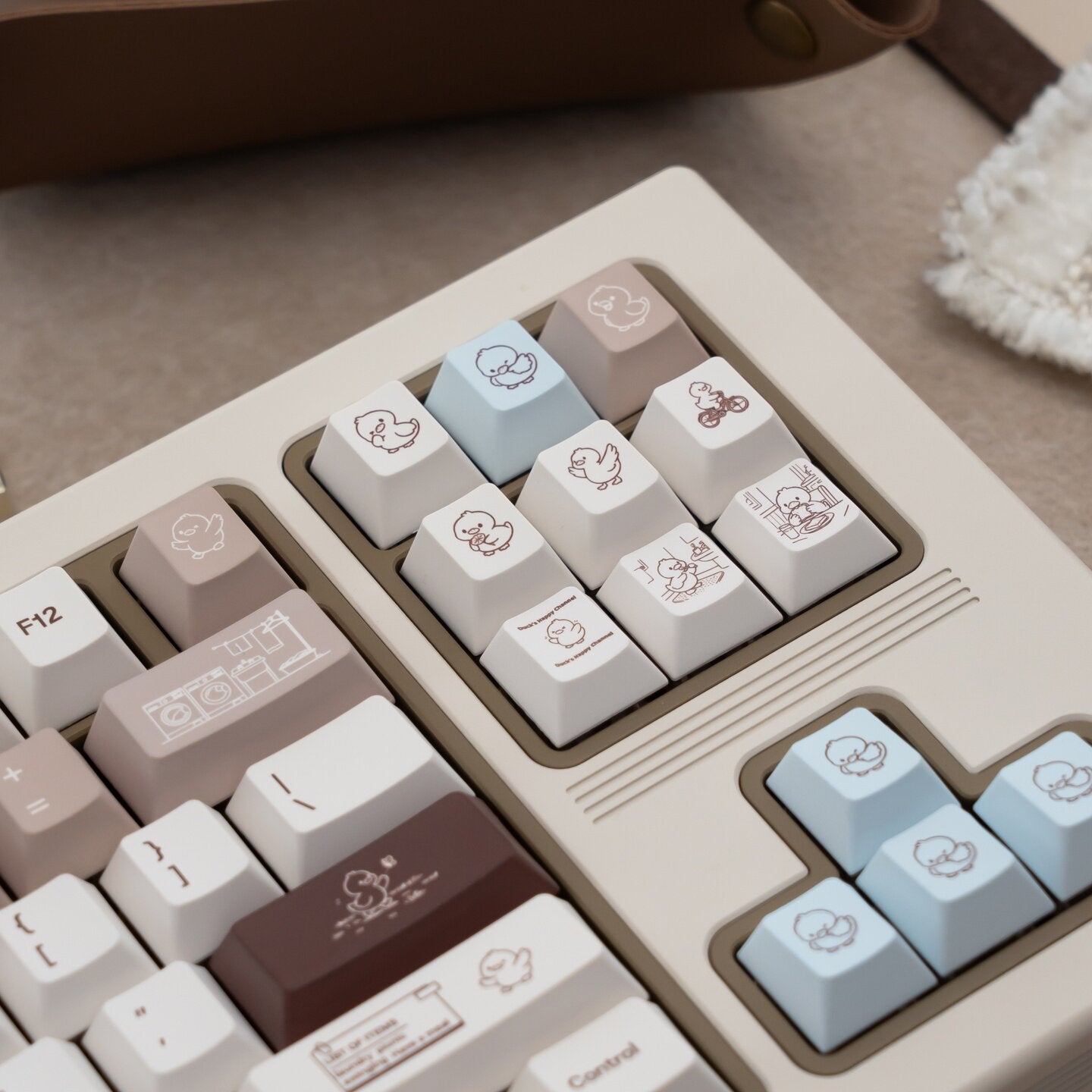 Coco Duck Retro Milk Latte Keycap
