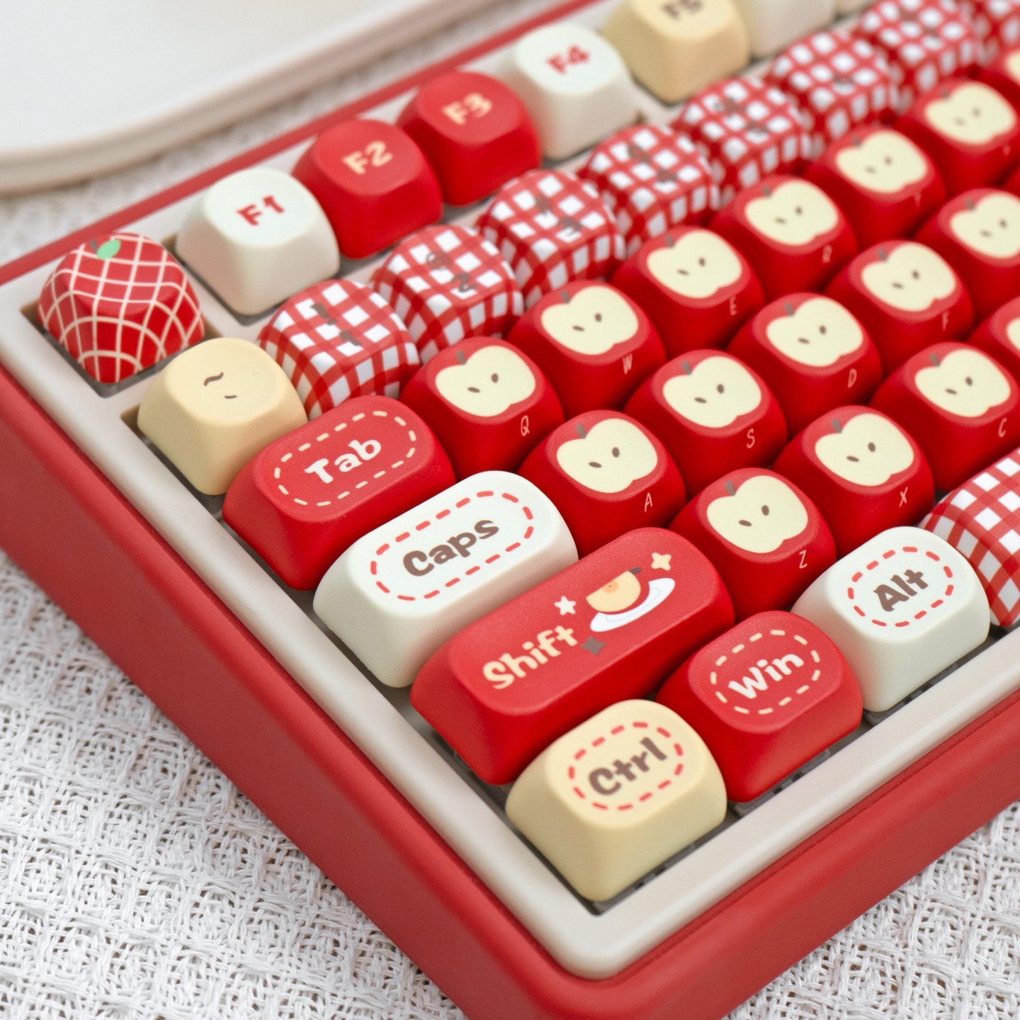 UR82 Apple Dot Red Three-Mode Mechanical Keyboard