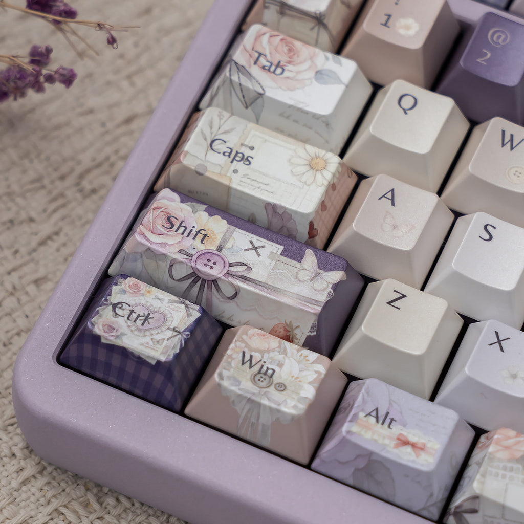 Dreamy and Flowing Flowers - Pearl Finish Keycaps