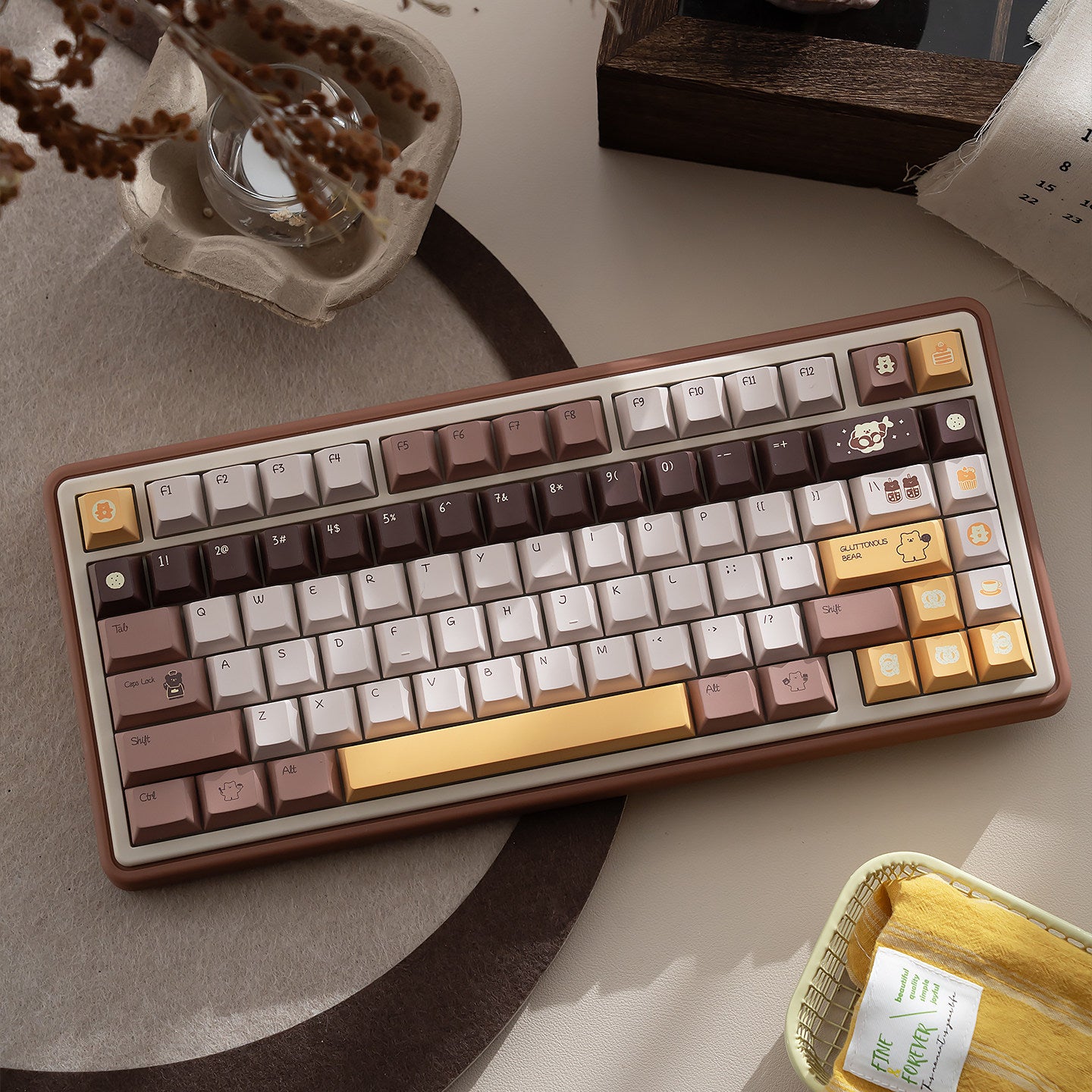 UR82 Butter Bear Brown Three-Mode Mechanical Keyboard
