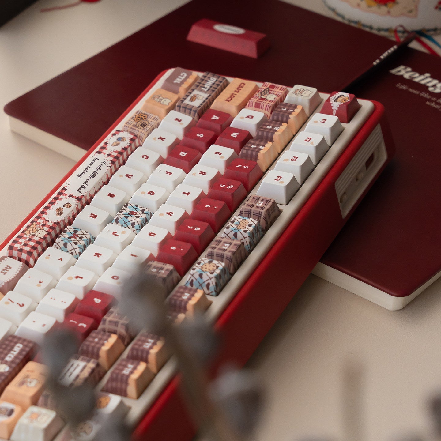 UR82 Baking Cat Red Three-Mode Mechanical Keyboard